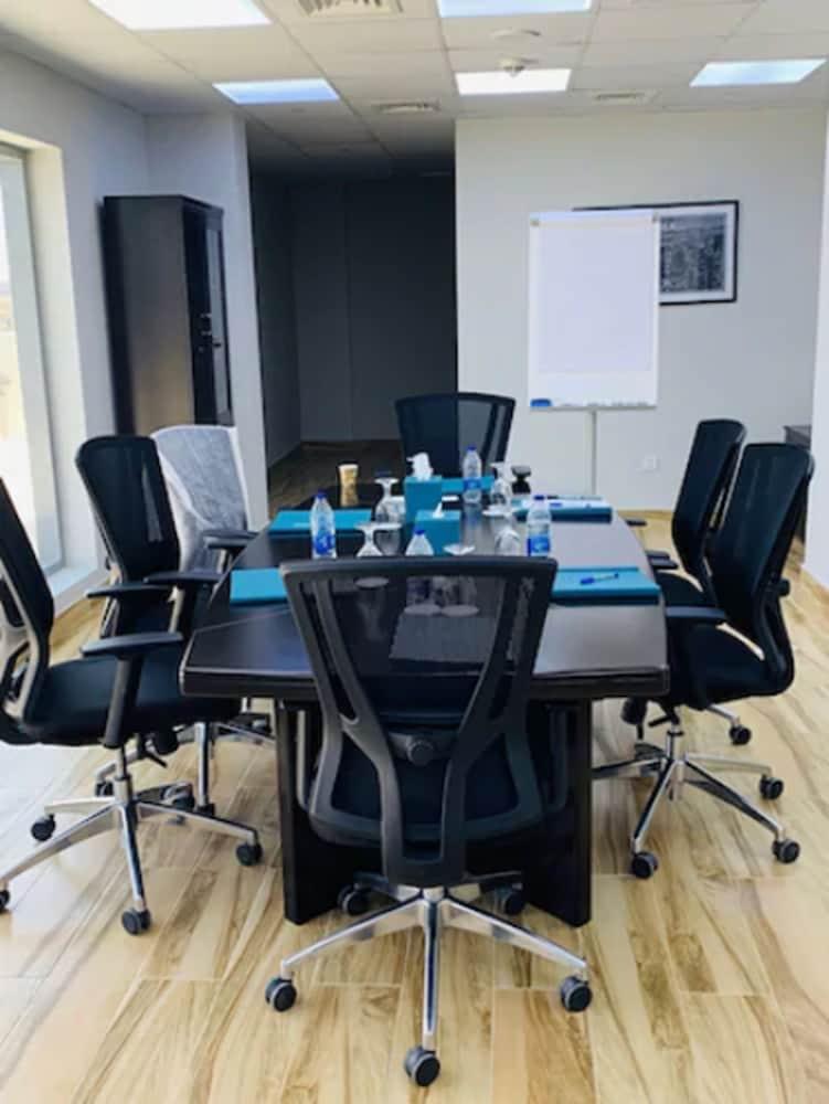 דובאי City Avenue Hotel מראה חיצוני תמונה